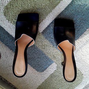 Bottega Veneta Black Leather Stretch Sandal